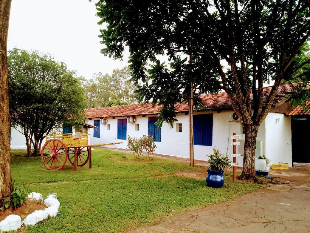 Hotel Fazenda Dos Ipes Olímpia Extérieur photo